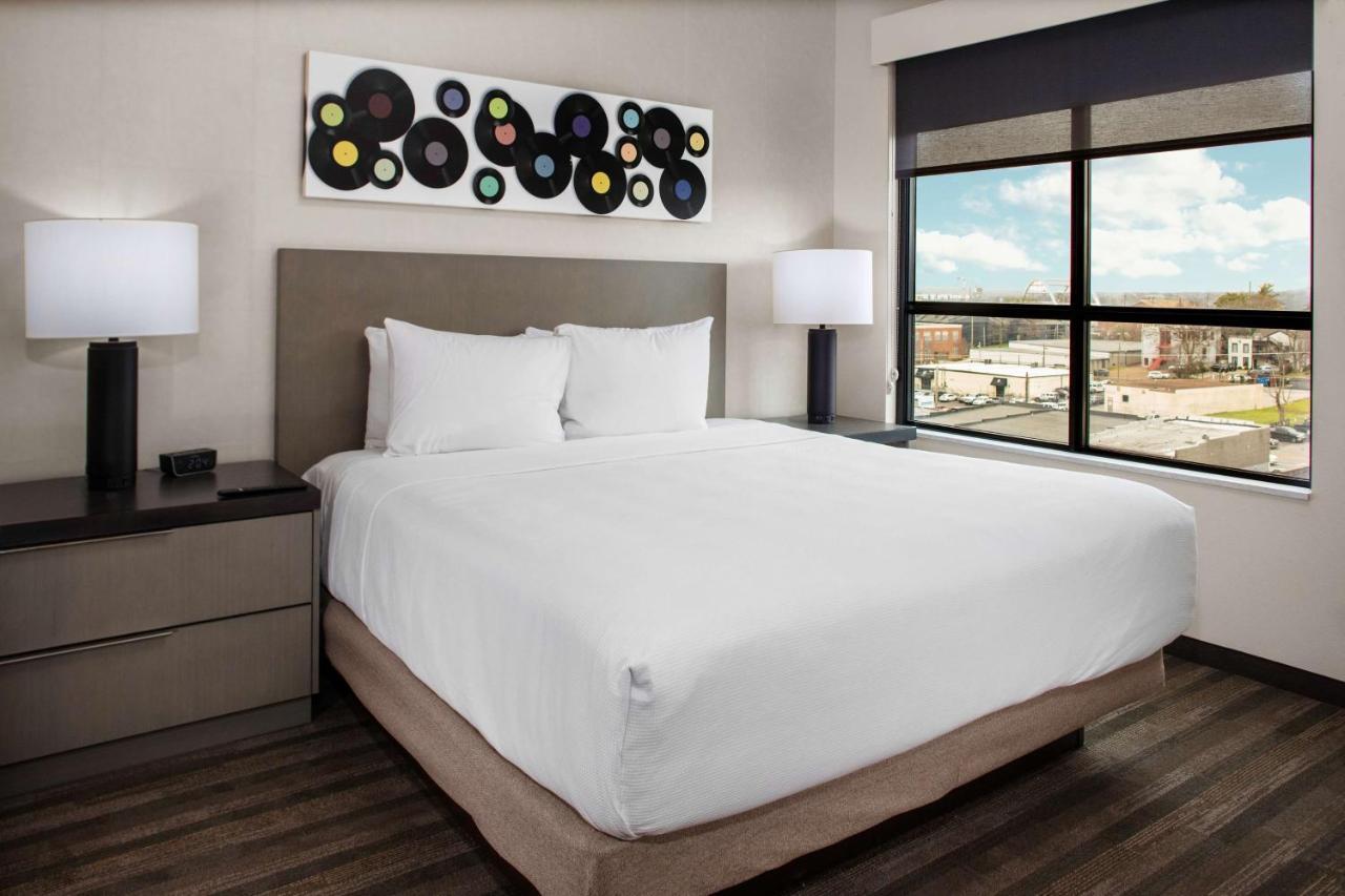 King Room,1499827108:JPEG