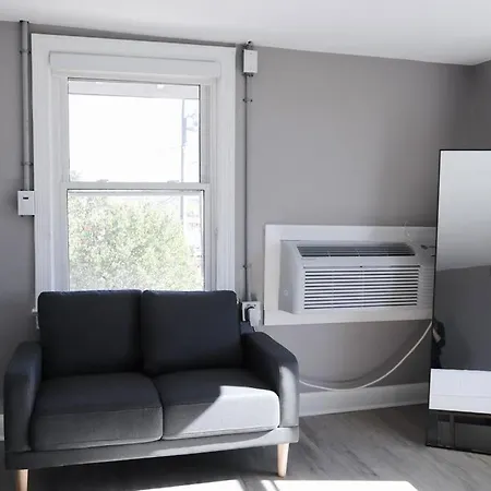 Charming 1 Bedroom 10 Min To Nash-3